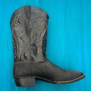 Black cowboy boots